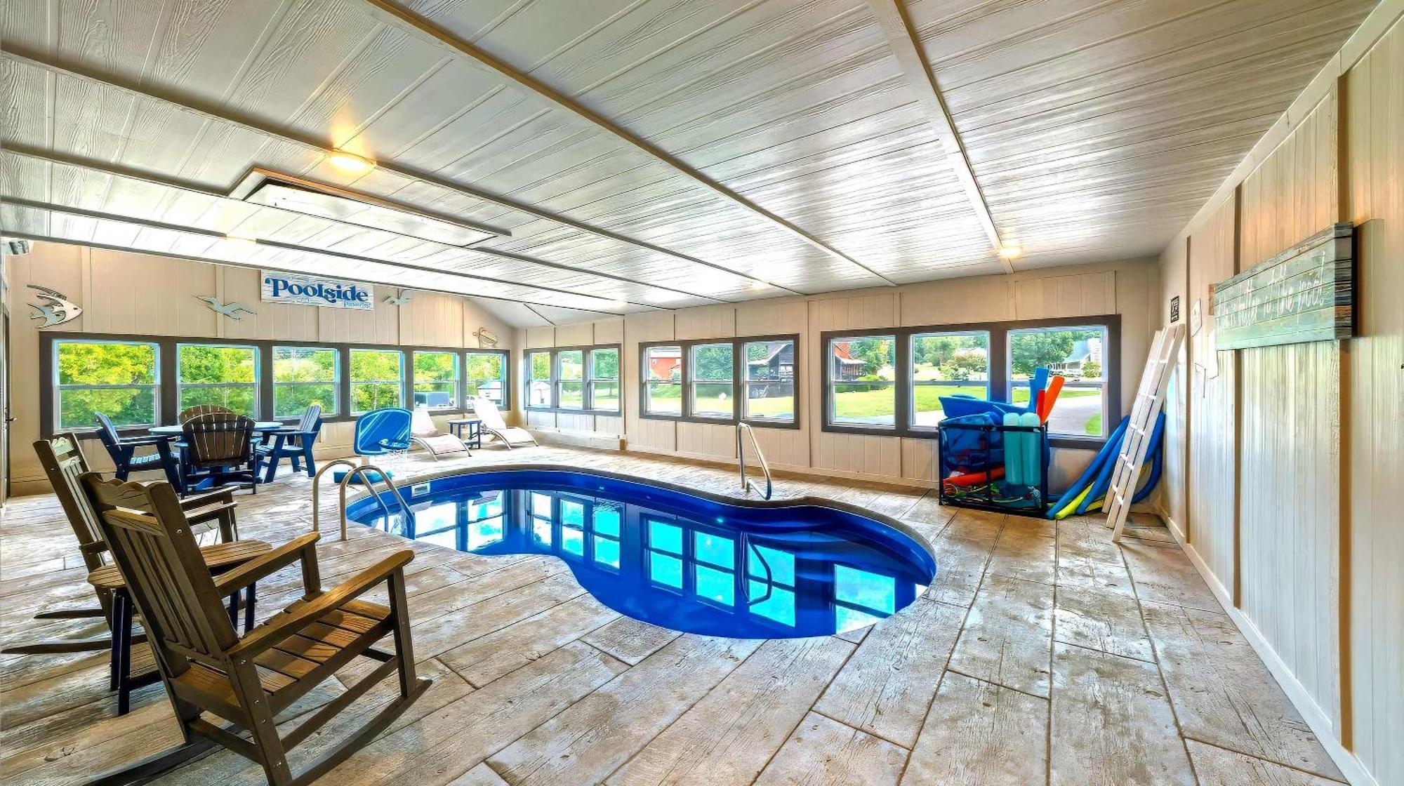 Poolside At Autumn Woods - Pool, Theater, Fireplace, Firepit, Arcade 塞维尔维尔 外观 照片